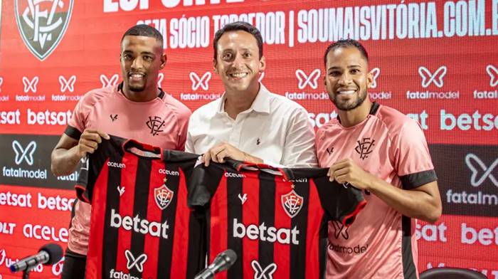 Atacantes são apresentados pelo Vitória e projetam estreia no Barradão