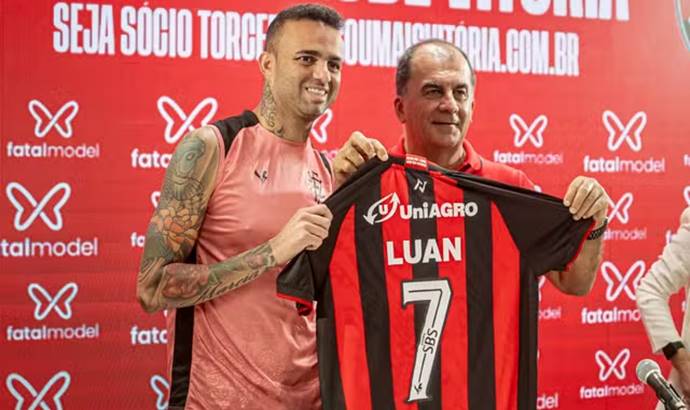 Vitória oficializa saída do meia-atacante Luan; Rescisão é publicada no BID