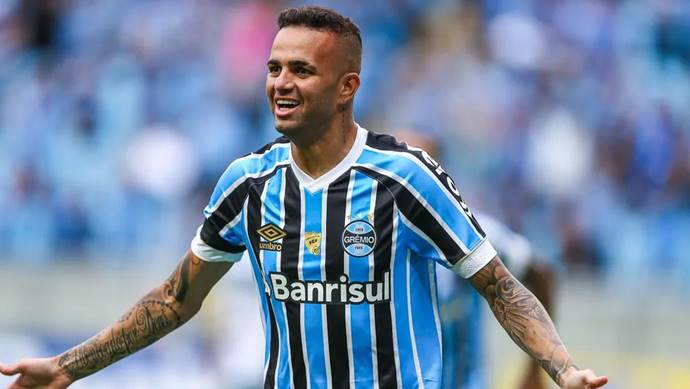 Luan desembarca em Salvador nesta segunda para se apresentar ao Vitória