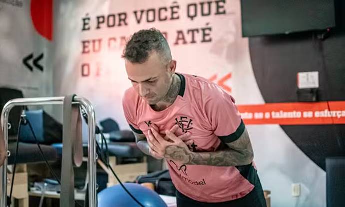 Luan garante estar bem e espera estrear pelo Vitória em poucos dias