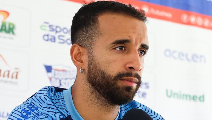 Volante do Bahia prevê jogo difícil contra a Juazeirense e mira classificação antecipada