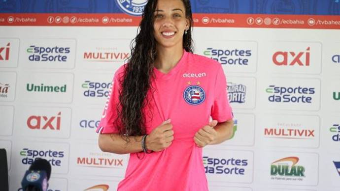 Apresentada no Bahia, goleira fala sobre experiência em competições internacionais