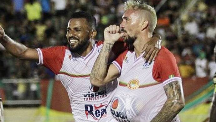 Juazeirense vence o Jacobina e assume liderança do Baianão