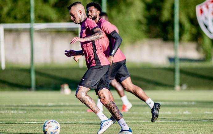 Vitória realiza coletivo e inicia preparação para última rodada do Baianão