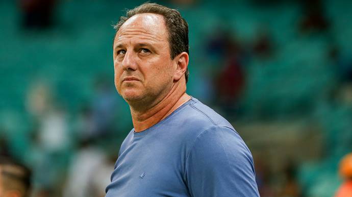 Ceni exalta domínio do Bahia contra o América e elogia Santiago Arias