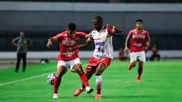 Juazeirense é derrotado pelo CRB e se complica na Copa do Nordeste