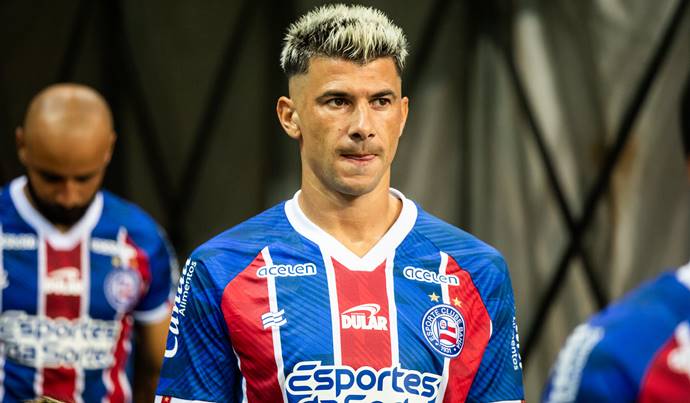 Cuesta aprova rodízio e elogia elenco do Bahia: ‘Todos têm dado conta do recado’