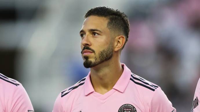 Vitória acerta aquisição do meia Jean Mota junto ao Inter Miami