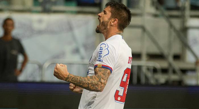 Atacante do Bahia descarta priorizar torneio: ‘Vamos brigar pelos dois’