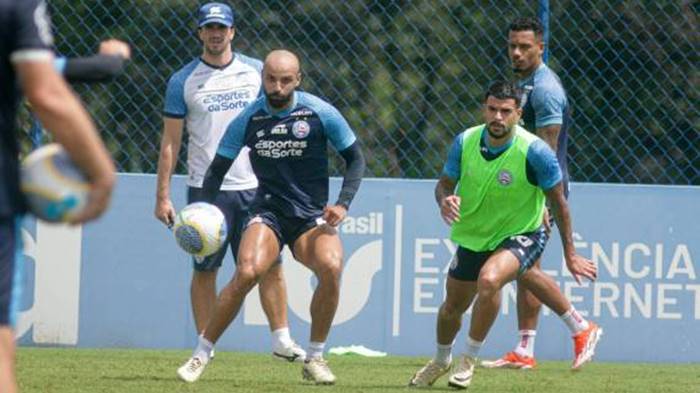 Elenco do Bahia faz mais um treino visando duelo contra o Grêmio