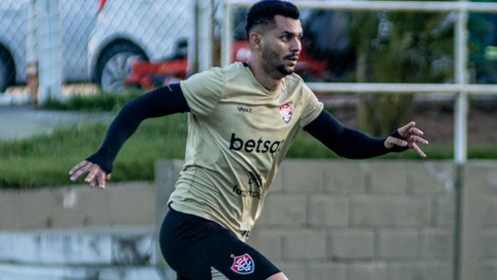 Vitória atualiza situação dos jogadores no departamento médico