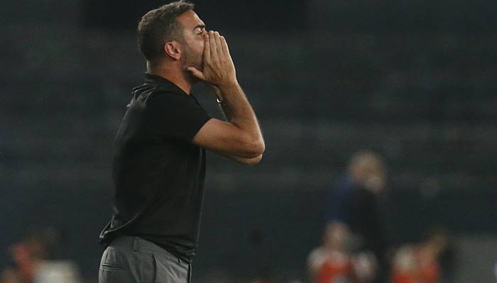 Artur Jorge diz que faltou ‘mais fome’ ao Botafogo contra o Vitória