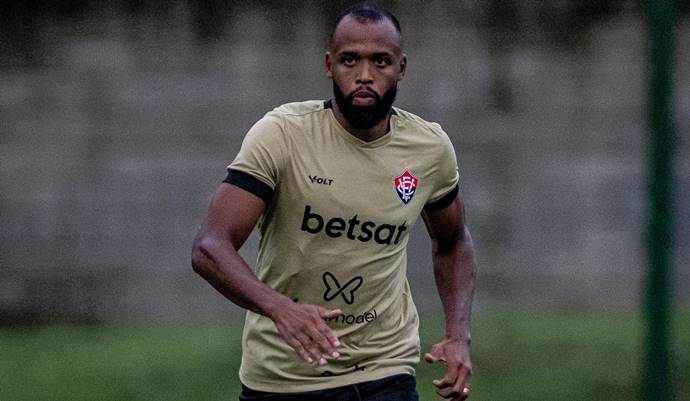 Condé adianta provável substituto de Wagner Leonardo contra o Vasco