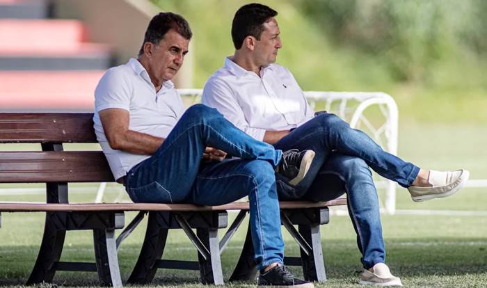 Fábio Mota descarta loucuras por reforços: ‘Vamos contratar dentro das possibilidades’