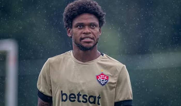Com rumores de saída, Luiz Adriano pode ser titular no Vitória