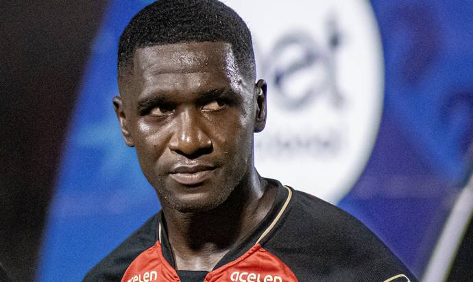 Fábio Mota confirma saída de zagueiro, mas descarta ‘faxina’ no elenco