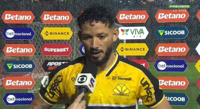 Atacante do Criciúma avalia empate com o Bahia e evita falar da arbitragem