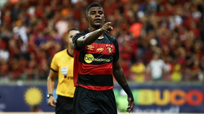 Bahia monitora volante do Sport desde o Nordestão, diz jornalista