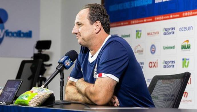 Ceni lamenta erros infantis do Bahia, mas exalta poder de reação