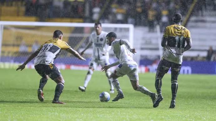 Melhores momentos de Bahia 2 x 2 Criciúma pelo Brasileirão