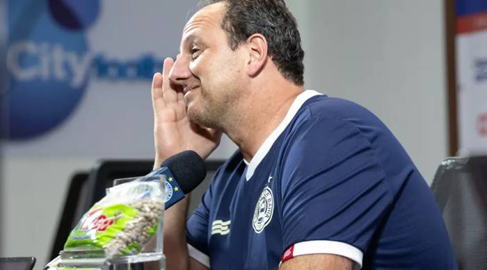 Ceni evita falar sobre busca do Bahia por reforços: ‘Sai do meu controle’