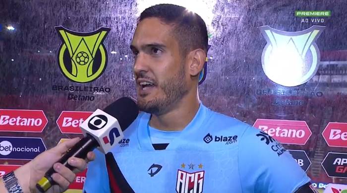 Ronaldo celebra triunfo do Atlético-GO e reitera carinho pelo Vitória