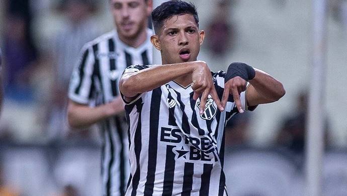 Erick Pulga volta a ser especulado no Bahia, mas Ceará nega procura