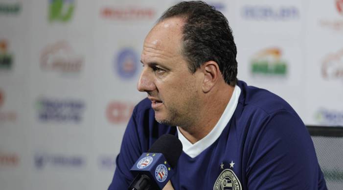 Ceni espera contratação de atacante nessa semana: ‘Cadu deve estar tentando’