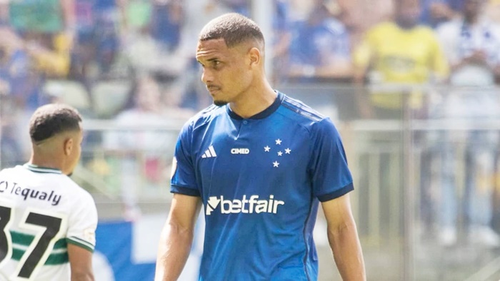 Vitória acerta contratação de zagueiro do Cruzeiro em definitivo