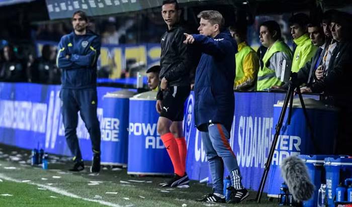 Contra o Vitória, Cruzeiro busca evitar superar maior jejum no comando de Seabra