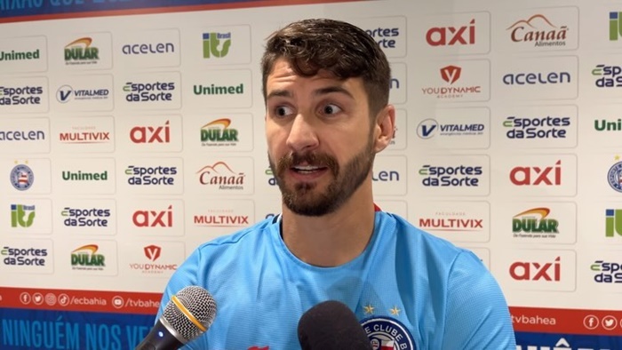 Everaldo comenta provocação de Osvaldo antes do Bavi: “Não vamos entrar na pilha”