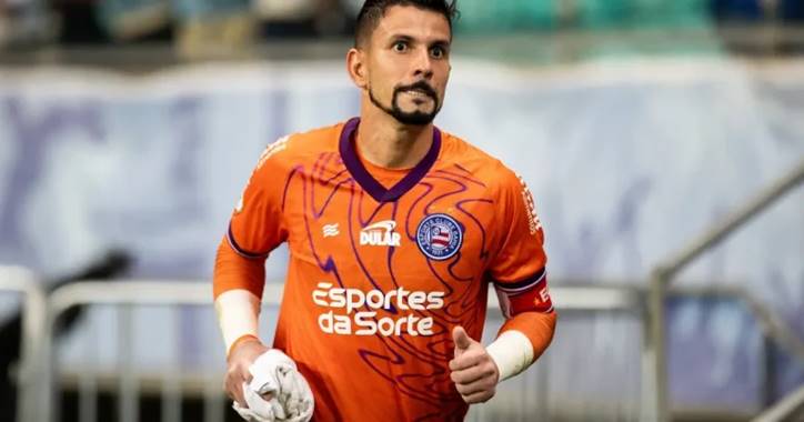 Goleiro do Bahia fala sobre provocações ante do Ba-Vi: ‘Deixamos para a torcida’