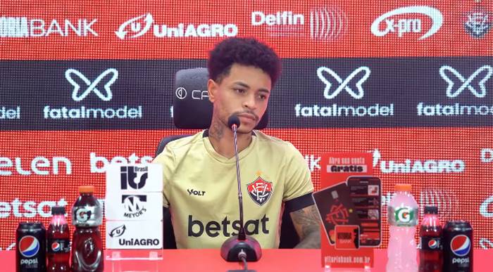 Matheusinho celebra melhor fase da carreira e projeta duelo com o Cruzeiro