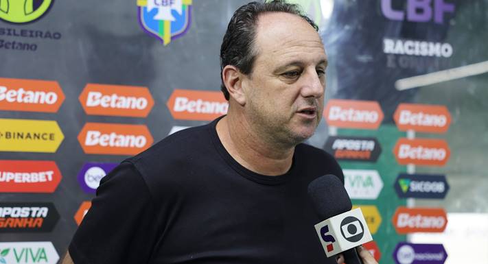 Ceni destaca ‘controle de jogo’ do Bahia contra o Grêmio e elogia Thaciano