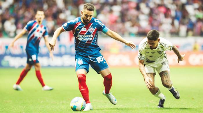Bahia deslancha no 2º tempo, vence fácil o Atlético-MG e volta ao G-6