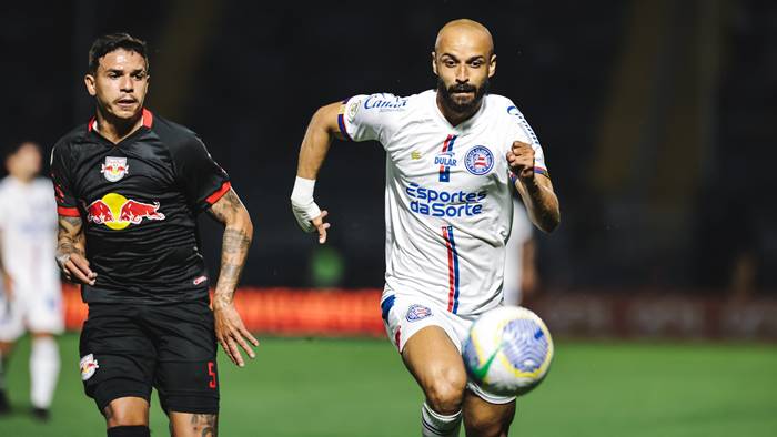 Substituído no início do jogo, Thaciano será avaliado pelo DM do Bahia