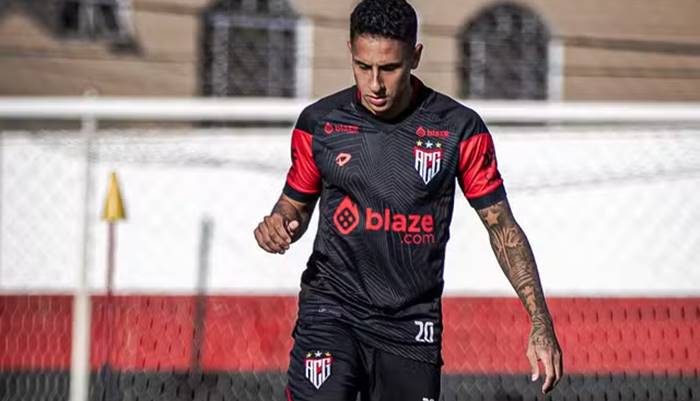 Lateral projeta jogo muito difícil contra o Vitória: ‘Vai ser uma final’