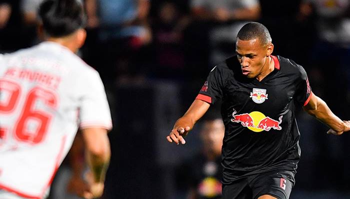 Inter empata jogo atrasado, e Bahia escapa de deixar o G-6 da Série A