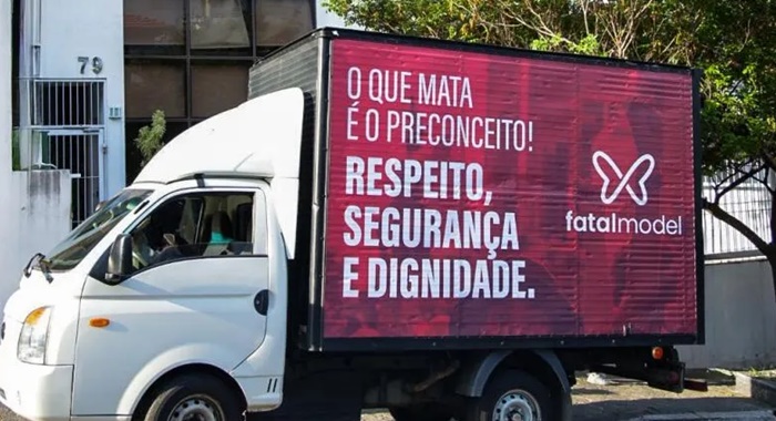 O que mata é o preconceito: Fatal Model realiza campanha de conscientização em São Paulo