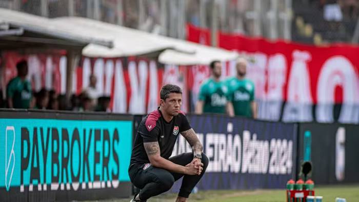 Carpini exalta energia do Barradão: “Nosso torcedor é diferente”