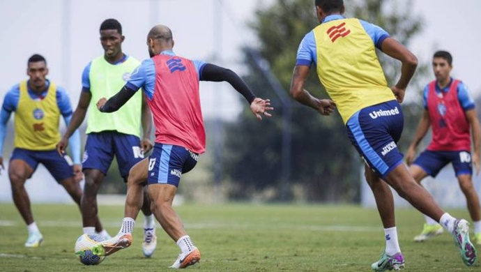 Com retorno de zagueiro, Bahia inicia preparação de olho no Fortaleza