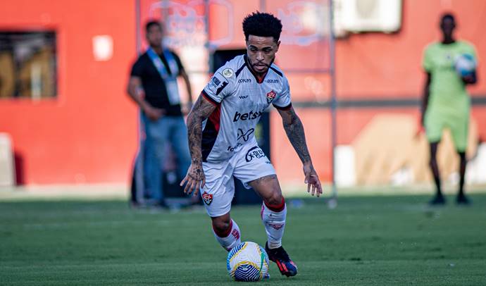 Vitória vence o Juventude no Barradão e deixa a zona de rebaixamento