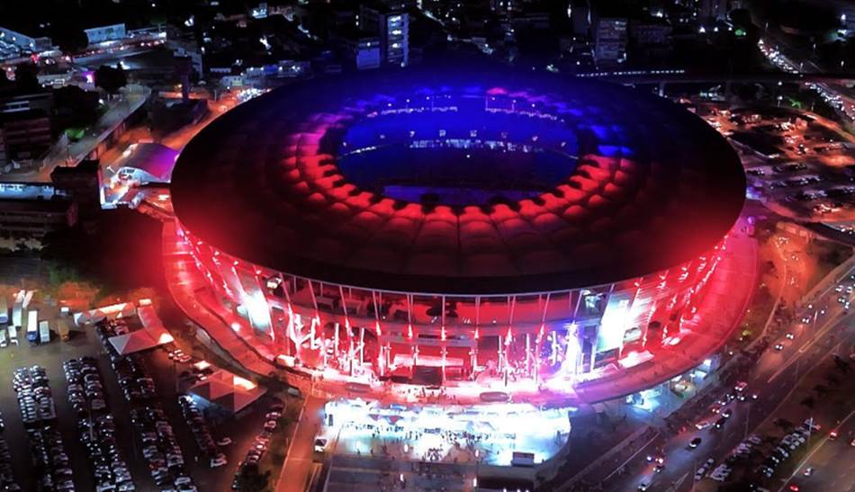 Arena Fonte Nova apresenta show de iluminação no jogo Bahia x Fluminense