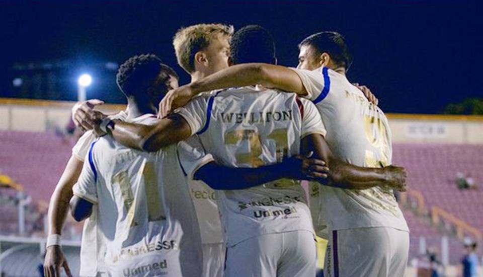 Fortaleza vence o Confiança e pega o Sport na semifinal do Nordestão
