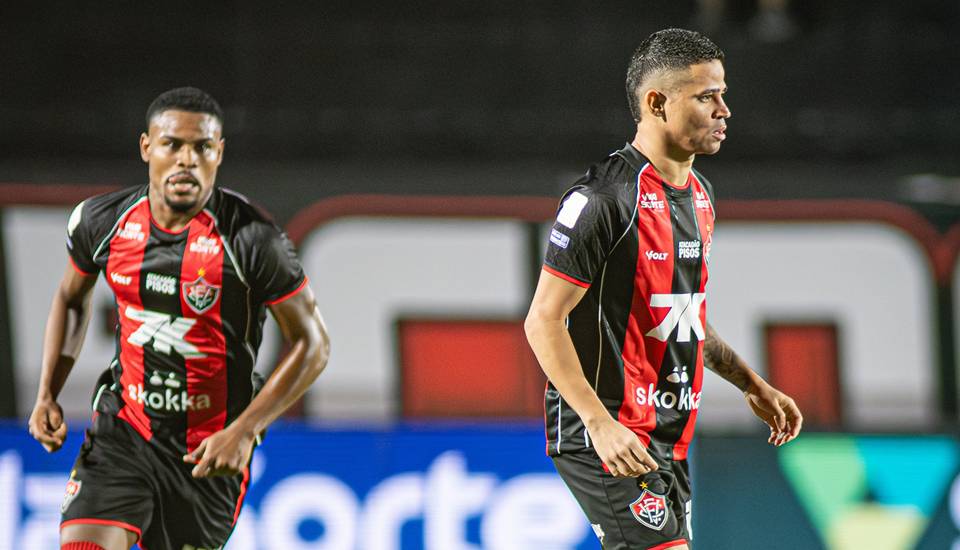 STJD reduz pena, mas Erick desfalca o Vitória contra o Fluminense