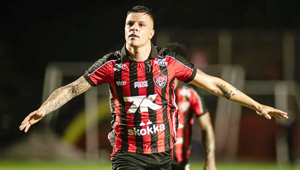 Vitória elimina o Ceará e pega o ABC na semifinal da Copa do Nordeste