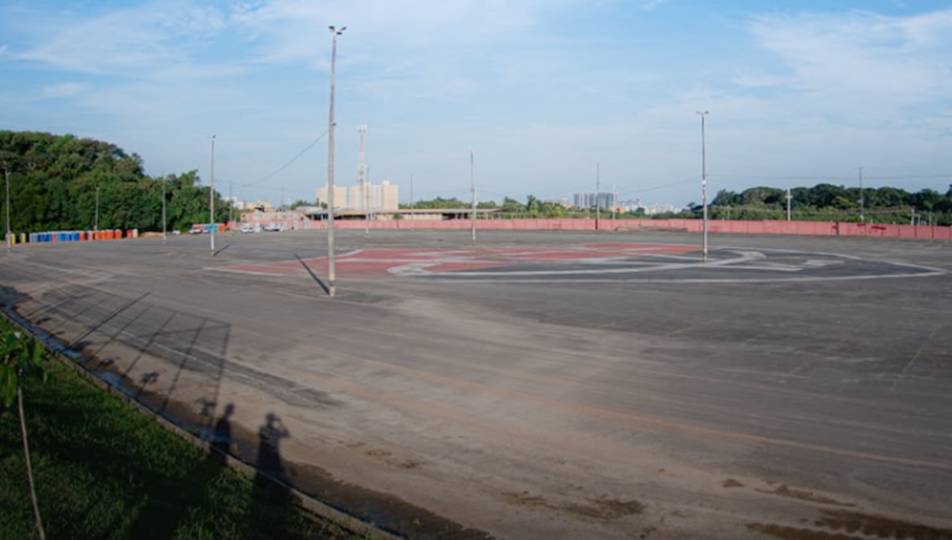 Vitória inicia modernização da gestão do estacionamento do Barradão