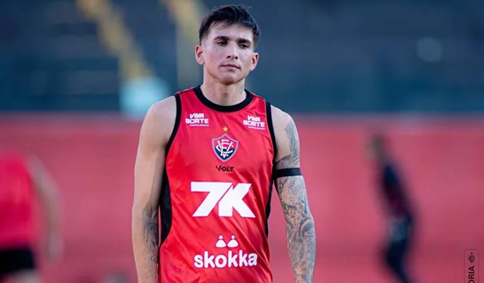 Vitória pode estrear atacante uruguaio diante do Cruzeiro no Barradão